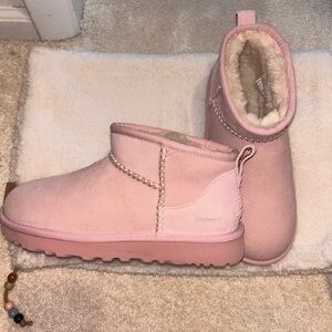 NWT Ugg x Madhappy Classic Ultra Mini Ugg in Light Pink (Blossom)